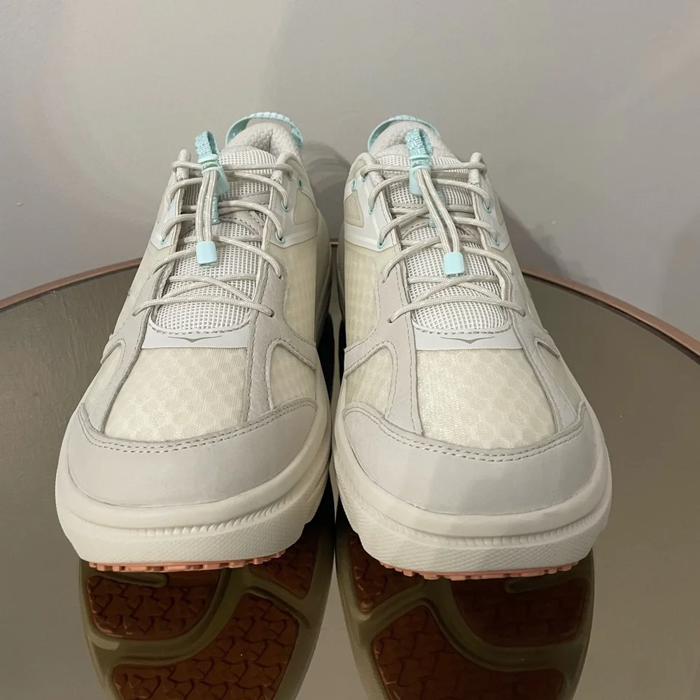 Hoka Bondi B3‎ Oat Milk Sneakers Men's 13 Women's 14 NWOB